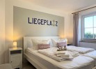 Doppelbett Schlafzimmer 1