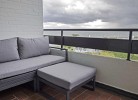 Loungesofa auf dem Balkon