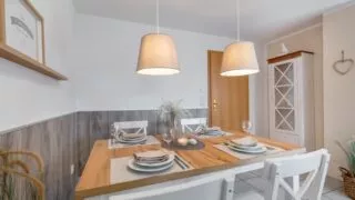 02-ferienwohnung_wenkendeck_wenkendorf_esstisch_wohnzimmer