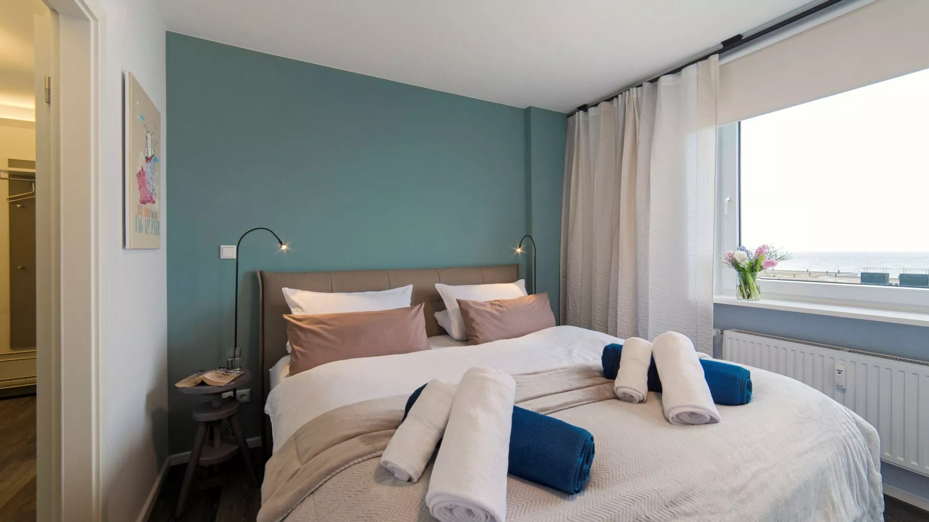 03-ferienwohnung_fehmarn_180_grad_meerblick_schlafzimmer