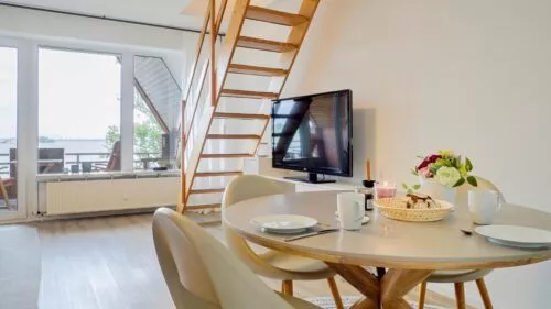 07-ferienwohnung_fehmarn_panorama_meerblick_wohnen 07-ferienwohnung_fehmarn_panorama_meerblick_wohnen