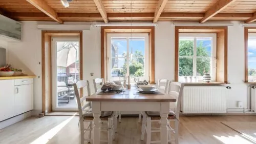 ferienwohnung_fehmarn_leuchtturm_essbereich ferienwohnung_fehmarn_leuchtturm_essbereich