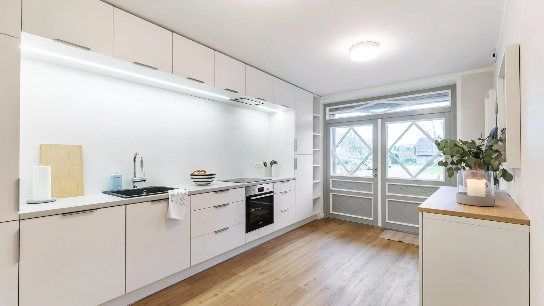 ferienwohnung_fehmarn_mittenmang_kueche